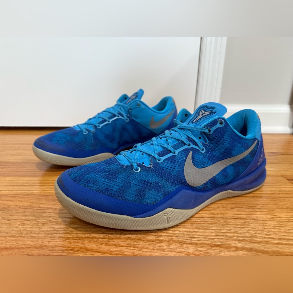 Nike air Kobe 8 blue coral snake Sz 12
